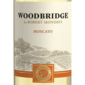 Woodbridge - Moscato (25.4 Oz)