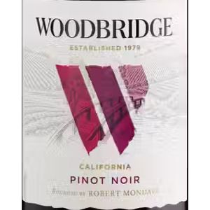 Woodbridge - Pinot Noir (25.4 Oz)