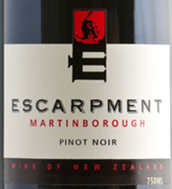 2017 Escarpment Pinot Noir